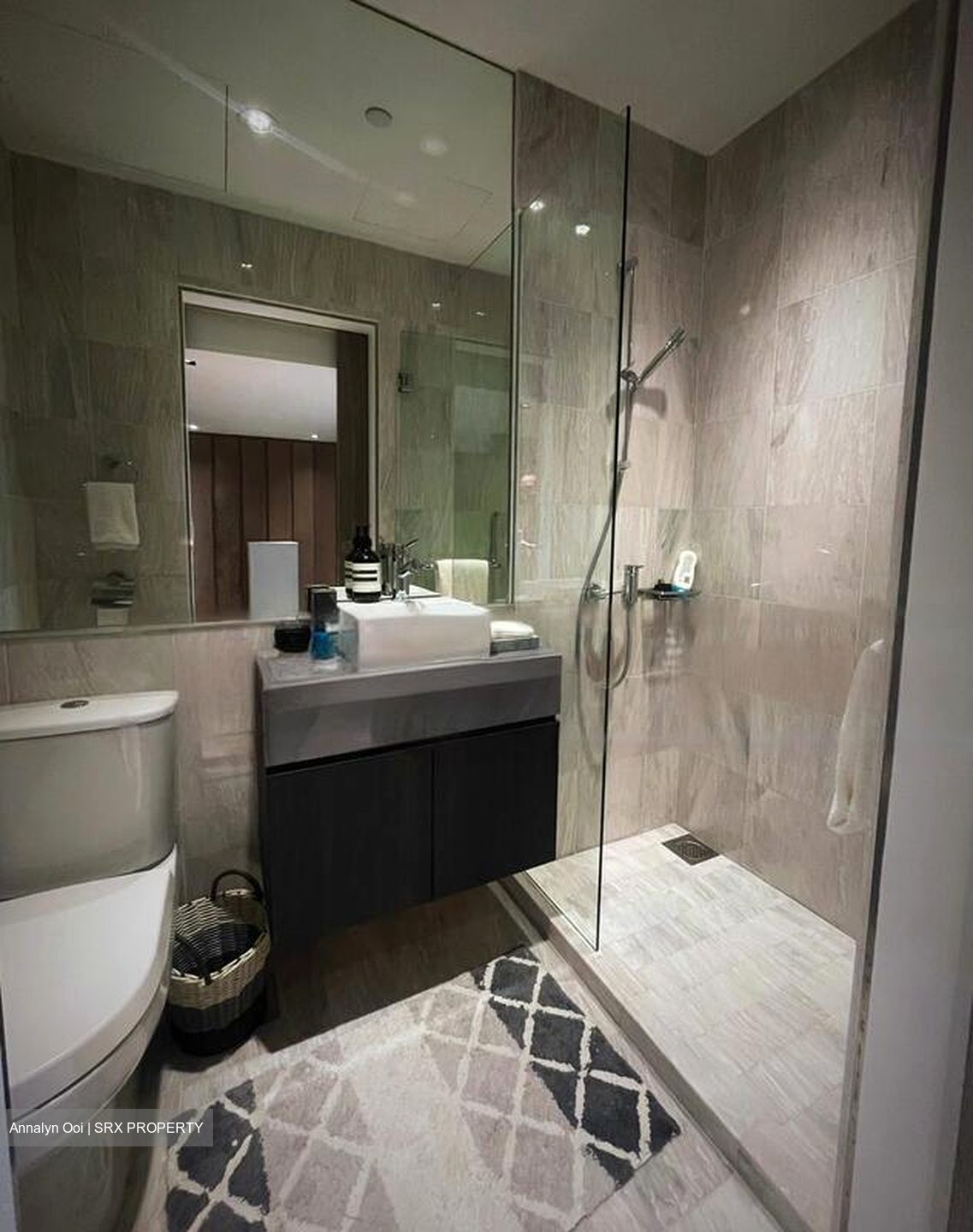 The Central (D1), Office #486074531